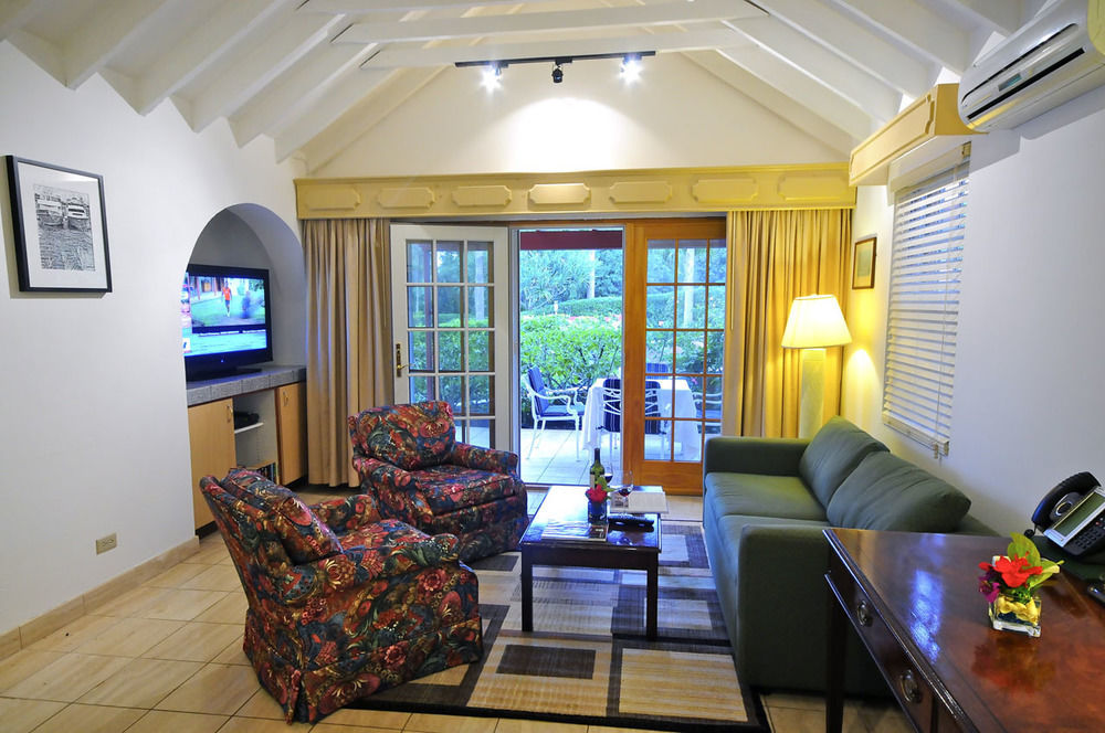 Fourways Inn Mount Pleasant Екстер'єр фото