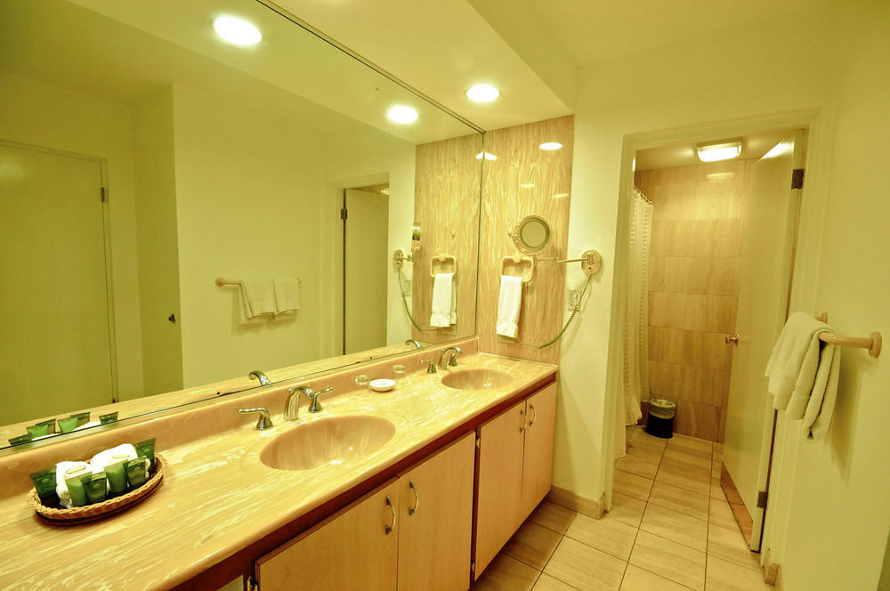 Fourways Inn Mount Pleasant Екстер'єр фото